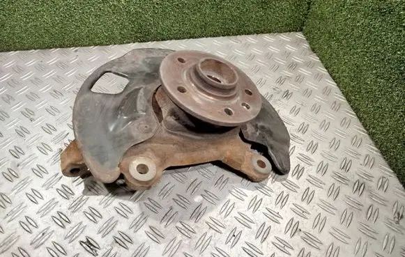 Man TGE 1gen Front wheel hub spindle knuckle 2N0615311