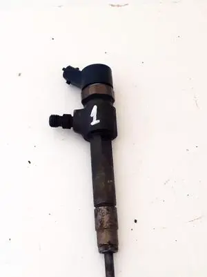 Opel Zafira B Fuel injector 0445110276