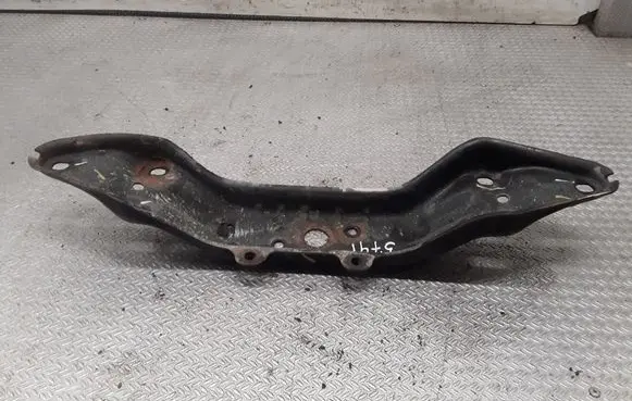 Subaru B9 Tribeca Gearbox mounting bracket 