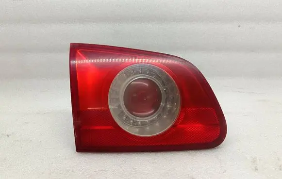 Volkswagen PASSAT B6 Tailgate rear/tail lights 3C9945093