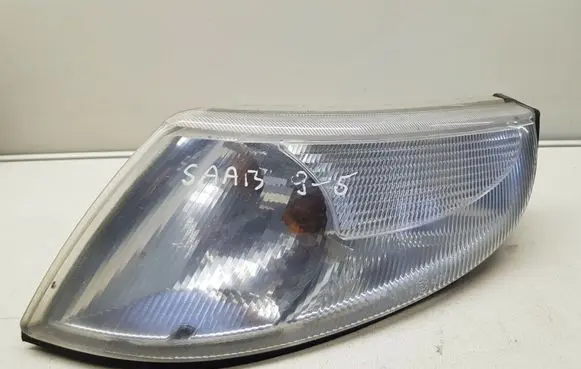 Saab 9-5 Front indicator light
