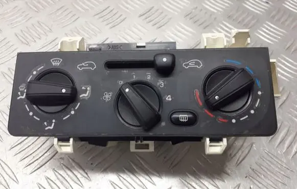 Citroen C3 Interior fan control switch F664477S