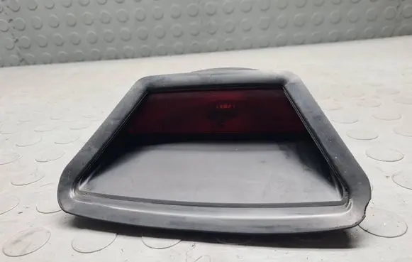 BMW 7 E38 Third/center stoplight 63258352788