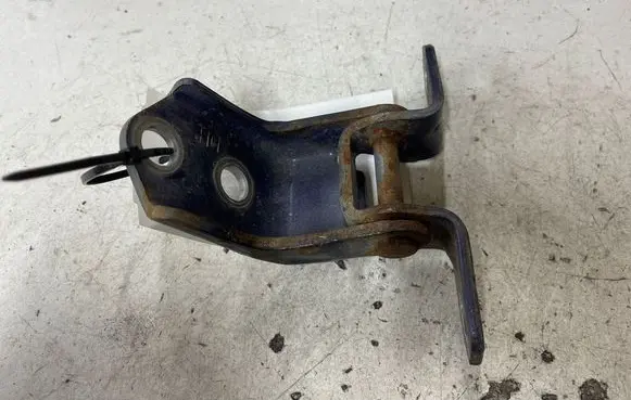 Mazda 6 Front door lower hinge