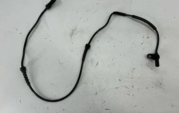 BMW 5 F10 F11 Front ABS sensor wiring 685385901