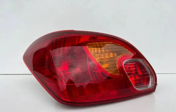 Mitsubishi Space Star Rear/tail lights W0449