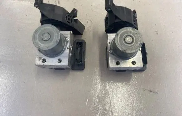 Mercedes-Benz S W222 Master brake cylinder 2224310300 A2224310300
