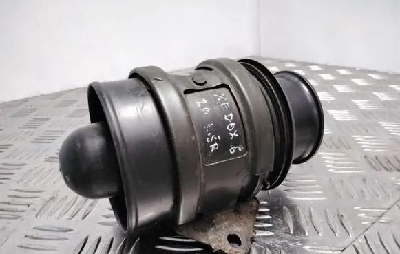 Mazda Xedos 6 Mass air flow meter 1972000060