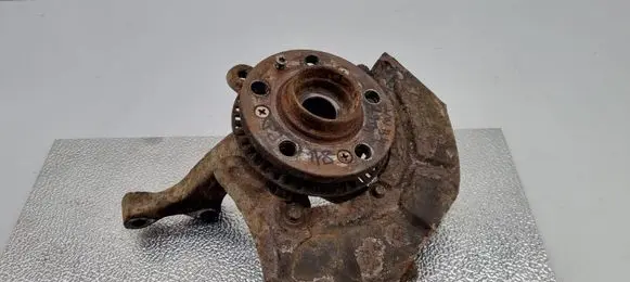 Volkswagen PASSAT B4 Front wheel hub