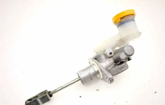 Toyota GT 86 Clutch master cylinder 