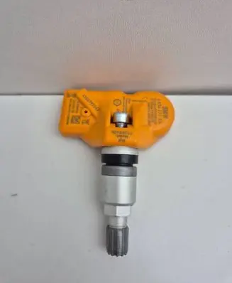 BMW 5 F10 F11 Tire pressure sensor 685622704 36106856227