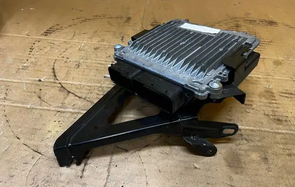 Mercedes-Benz GL X166 Engine control unit/module A6429000401