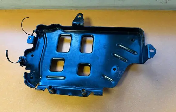 Land Rover Discovery Sport Battery tray HJ326K767AB