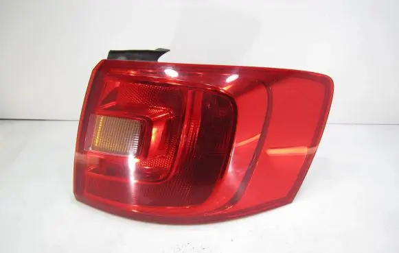 Volkswagen Jetta VI Rear/tail lights