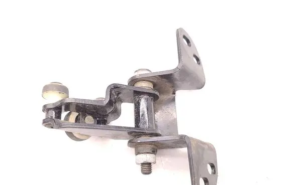 Man TGE 1gen Sliding door upper roller guide/hinge 7C0843304 18129134940
