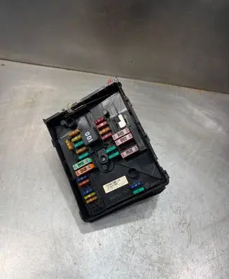 Audi A4 S4 B8 8K Fuse module 1219480589E 8K070412 4929