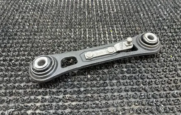 Volvo XC60 Rear control arm 8G915K743VB