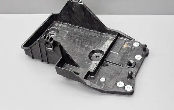 Battery tray