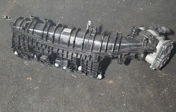 BMW 3 G20 G21 Intake manifold 8655869 24060611363