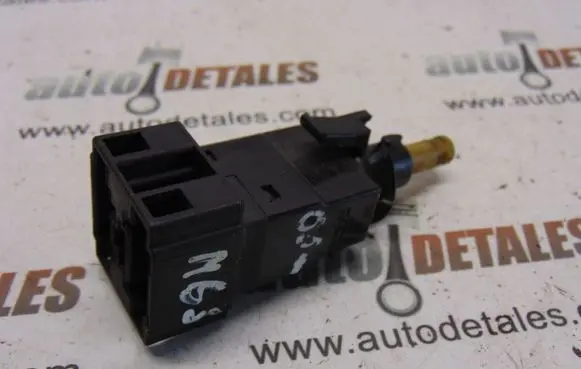 Mercedes-Benz S W220 Brake pedal sensor switch