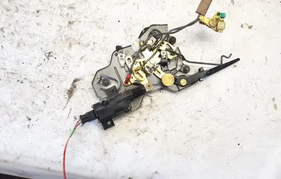 Chrysler Voyager Rear door lock