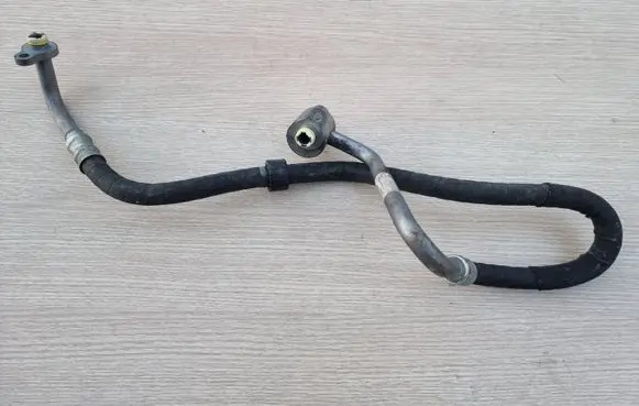 Volvo V60 Air conditioning (A/C) pipe/hose 31390510
