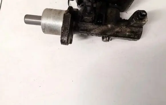 Master brake cylinder