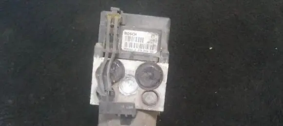 Renault Scenic I ABS Pump 8682830273004331 01152