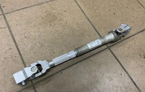 Mercedes-Benz GLA W156 X156 Steering column universal joint A2464600409