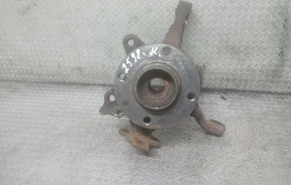 Volkswagen PASSAT B3 Front wheel hub spindle knuckle