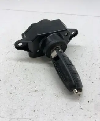 Audi A6 S6 C6 4F Ignition lock 4F0909135E 4F0910132E