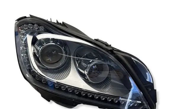 Mercedes-Benz CLS C218 X218 Headlight/headlamp A2188208461 030125927201 LE09A6196X