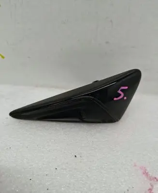 Tesla Model S Front indicator light 