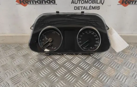 Toyota RAV 4 (XA40) Speedometer (instrument cluster) 8380042R60