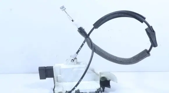Peugeot Partner Front door lock PSA828406
