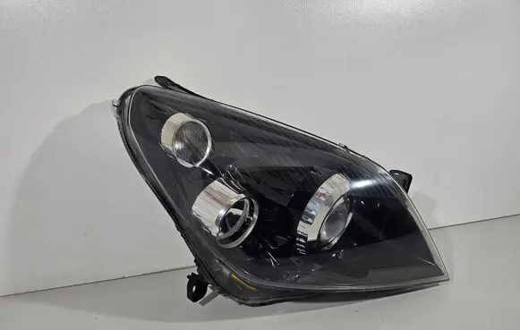 Opel Astra H Headlights/headlamps set 