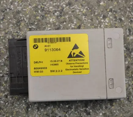 BMW 5 E60 E61 Center console control module 9113064