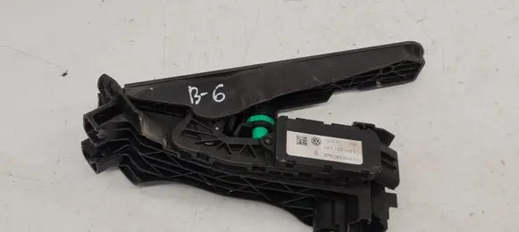 Volkswagen PASSAT B6 Accelerator throttle pedal 1K1723503L