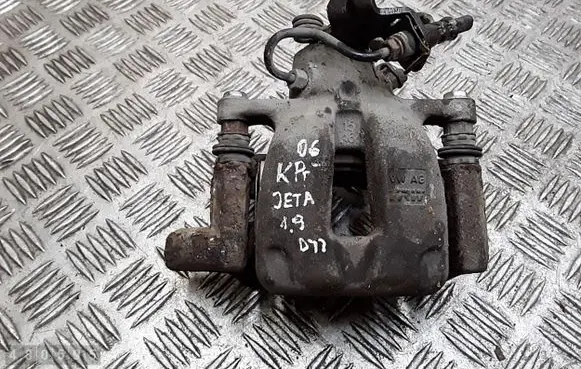 Volkswagen Jetta V Rear brake caliper