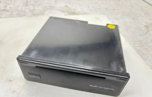 Audi A6 S6 C5 4B Navigation unit CD/DVD player 4D0919892
