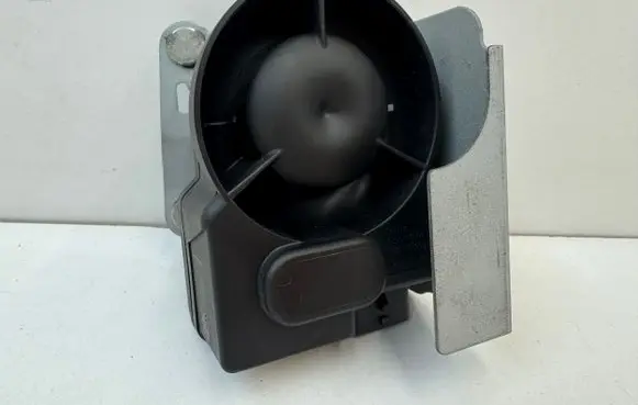 Toyota Prius (XW30) Alarm system siren 8904047010