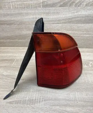 BMW 5 E39 Tailgate rear/tail lights 8361672 8371328