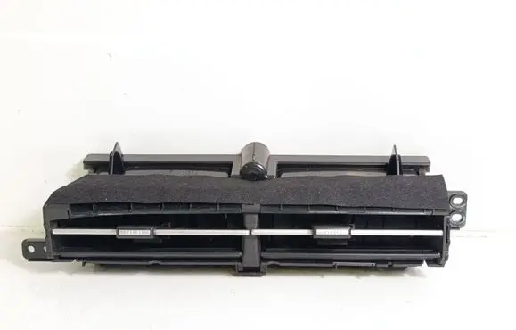 Toyota Prius (XW30) Dash center air vent grill 5568747030