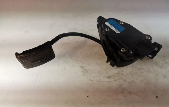 Renault Master II Accelerator throttle pedal 7700314526