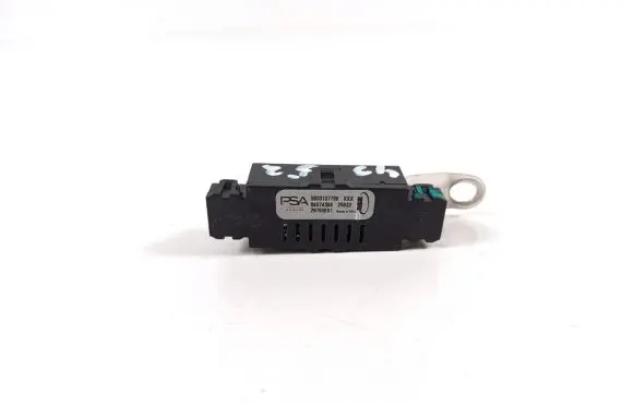 Citroen C5 X Aerial antenna amplifier 9833137780