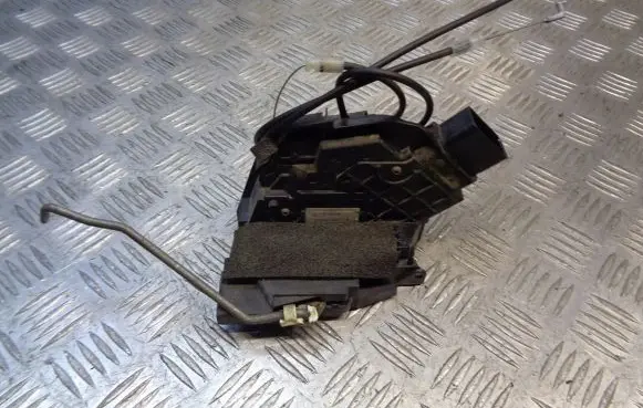 Mazda 3 I Rear door lock