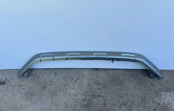 Toyota RAV 4 (XA40) Front bumper lip PZ415X044000