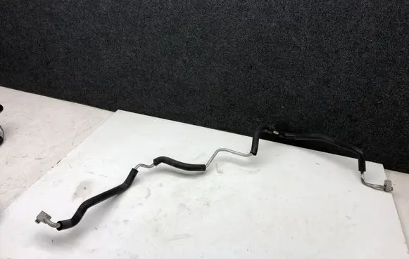 Air conditioning (A/C) pipe/hose