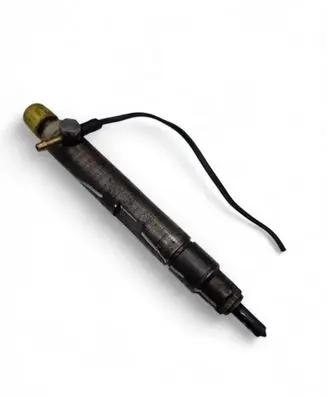 Fuel injector