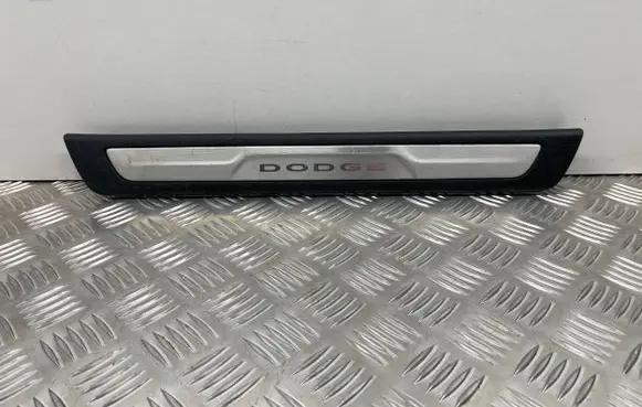 Dodge Durango III Front sill trim cover 1SZ57DX9AA